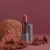 Kép 2/5 - Mádara Velvet Wear Matt krémes ajakrúzs (3,8 g)