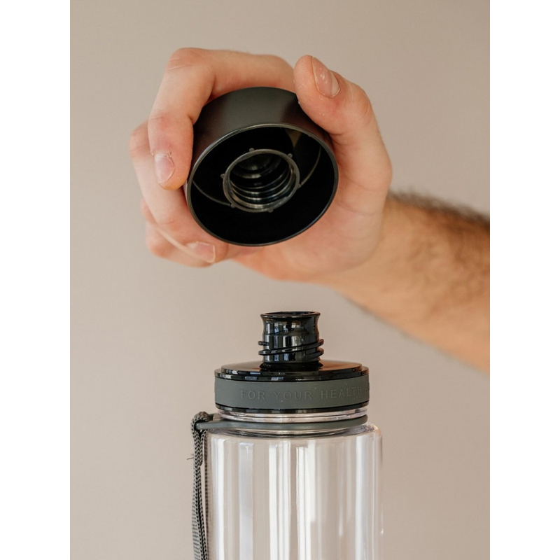 EQUA BPA-mentes műanyag kulacs - fekete (600 ml)
