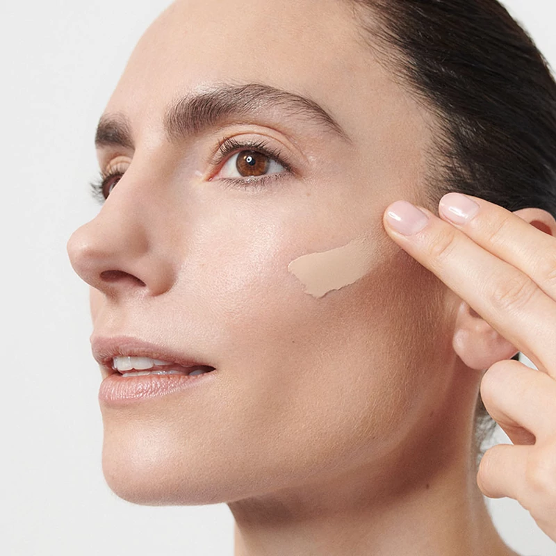Dr. Hauschka Alapozó 03 gesztenye