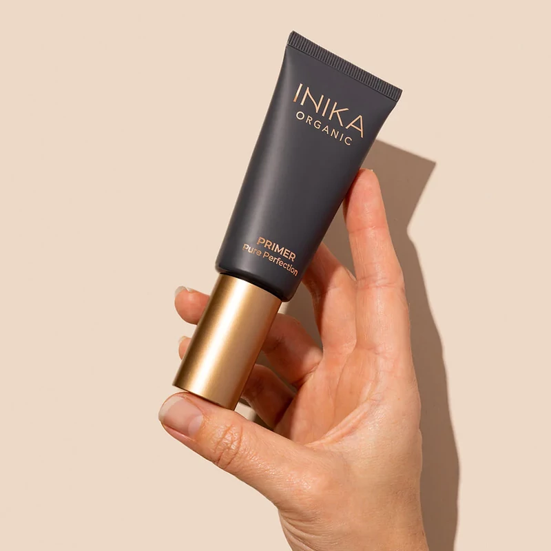INIKA Organic Pure Perfection bőrtökéletesítő sminkalap (30 ml)