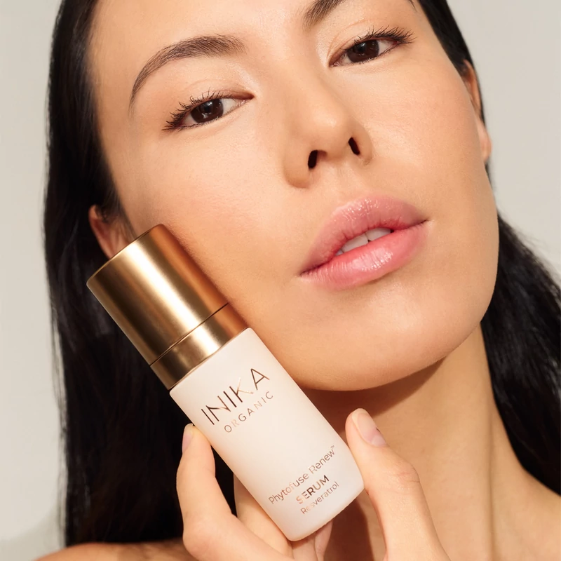 INIKA Skincare Phytofuse Renew Bőrmegújító szérum (30 ml)