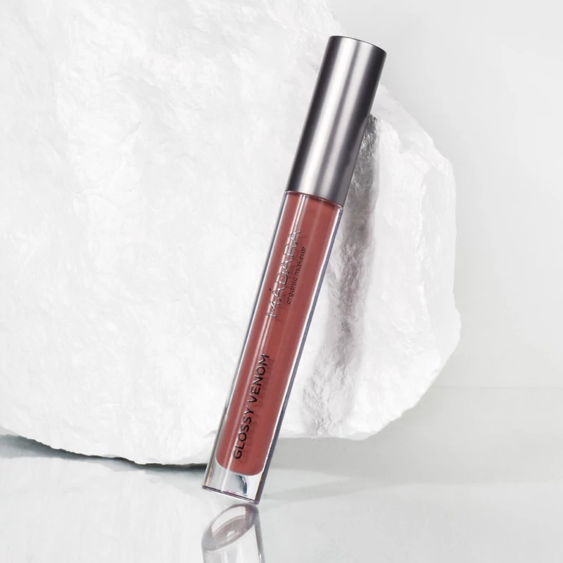Mádara Glossy Venom Hidratáló ajakfény - Magnetic Nude #73 (4 ml)