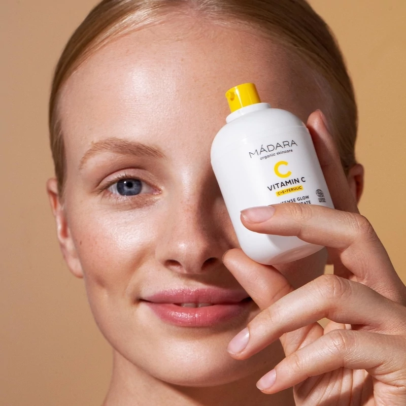 Mádara Vitamin C Intenzív szérum (30 ml)