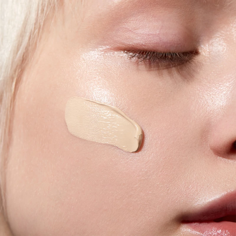 Mádara Skinonym Matt hatású alapozó peptidekkel 