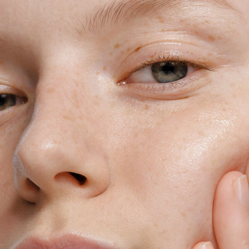 Mádara Botanic 5 az 1-ben Niacinamide Alternative szérum (30 ml)