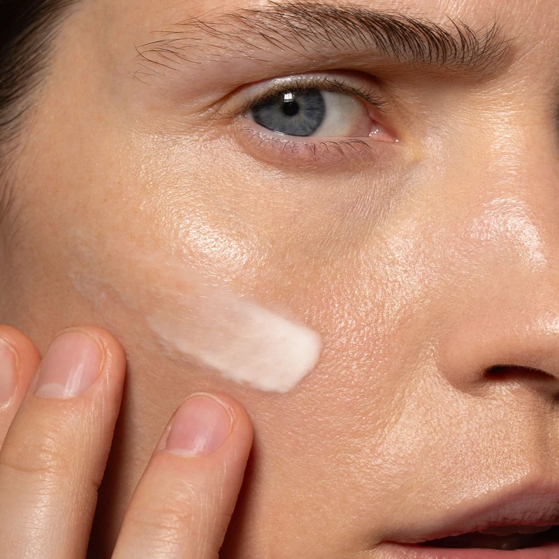 Mádara Retinol Alternative éjszakai krém (50 ml)