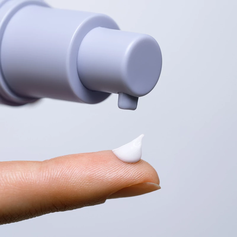 Mádara Retinol Alternative Szemkörnyékápoló szérum (15 ml)