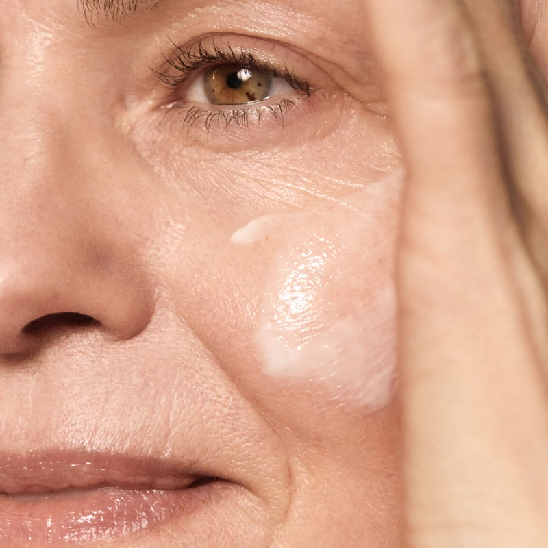 Mádara AGE PRO RENEW Bőröregedésgátló éjszakai arckrém (50 ml)