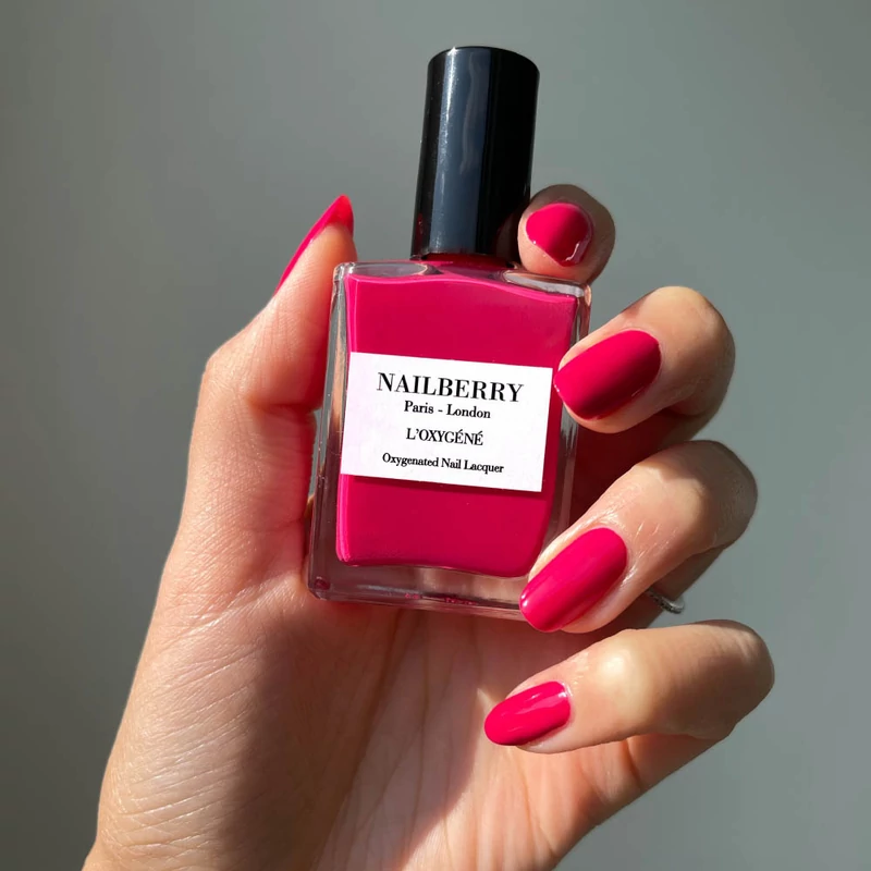 Nailberry Lélegző körömlakk - Strawberry (15 ml)